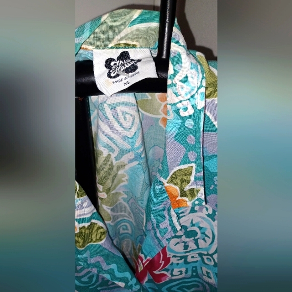 Hilo Hattie Cropped Blouse - Picture 3 of 4